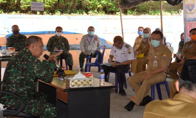 Danrem 042/Gapu Kolonel Kav. M.Zulkifli pimpin rapat perdana skema new normal hadapi Covid-19