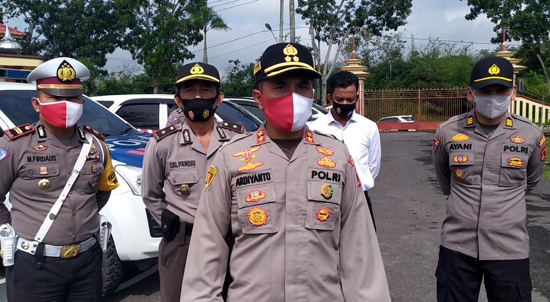 Kapolres Muaro Jambi AKBP Ardiyanto, Sik bersama para petinggi Polres Muaro Jambi.