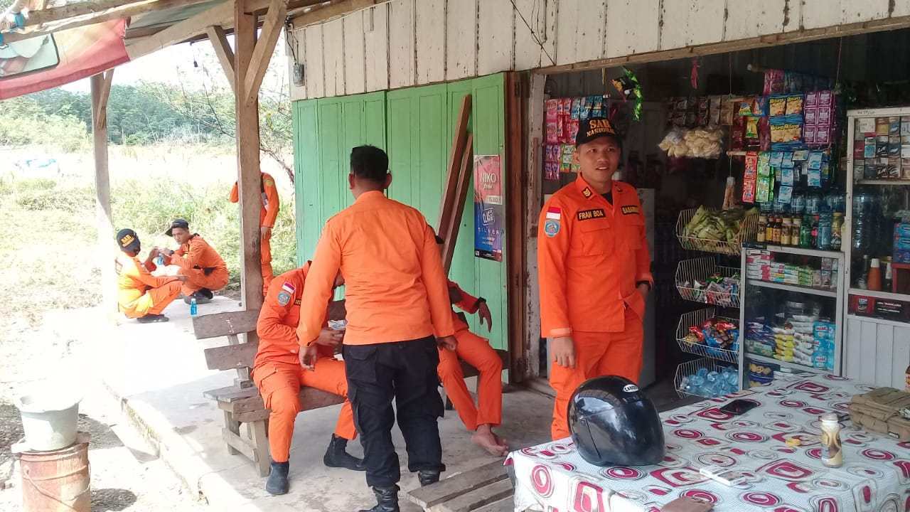 Tim SAR saat melakukan persiapan pencarian