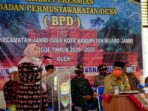 Bupati Masnah saat melantik anggota BPD wilayah Kecamatan Jaluko