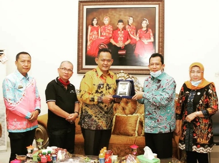 Wabup Bambang Bayu Suseno saat berkunjung ke Pringsewu