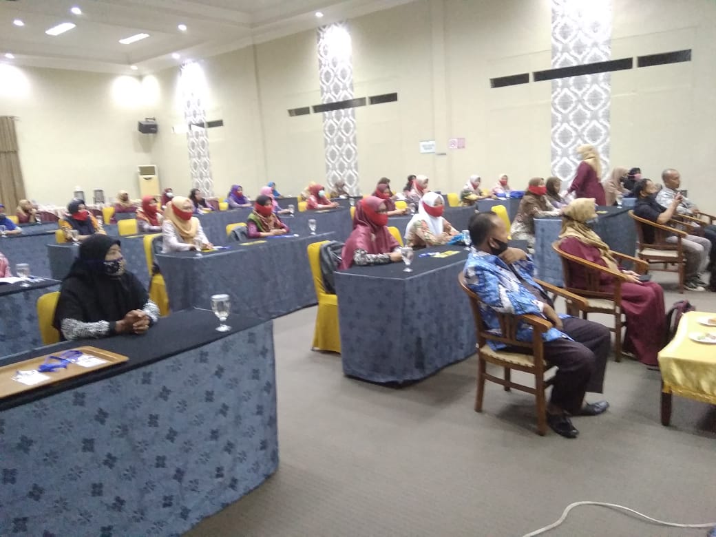 Foto para guru PAUD peserta (Diklat) berjenjang tingkat dasar tahun 2020.