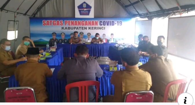 Tim Satgas Penanganan Covid-19 Kerinci gelar briefing.