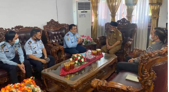 Kanim Kerinci rakor dengan Wabup Ami Taher.