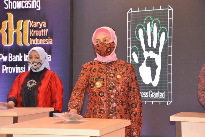 Penjabat Gubernur Jambi Dr.Hari Nur Cahya Murni, M.Si melaunching Galeri Wirausaha Unggulan Jambi (WUJBI)