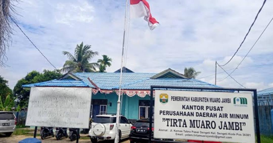 Kantor PDAM Tirta Muaro Jambi di Sengeti.