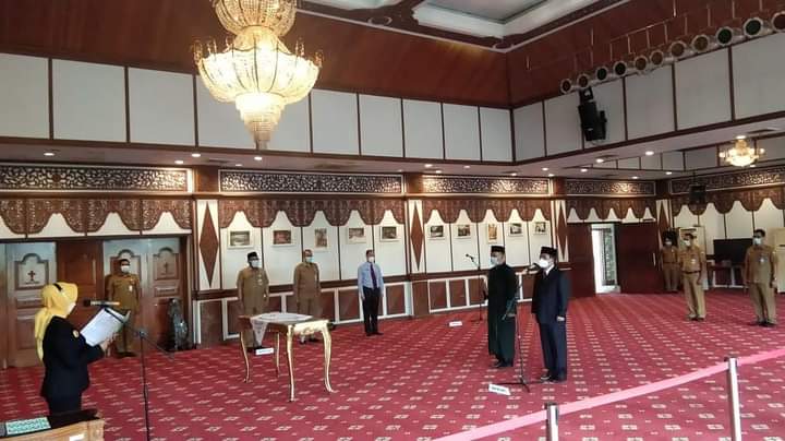 pelantikan dan pengambilan sumpah jabatan pejabat fungsional dokter ahli utama dr.Rustam,M.Kes