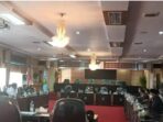 Kegiatan hearing DPRD Sungai Penuh dengan Tim Gugus Tugas.
