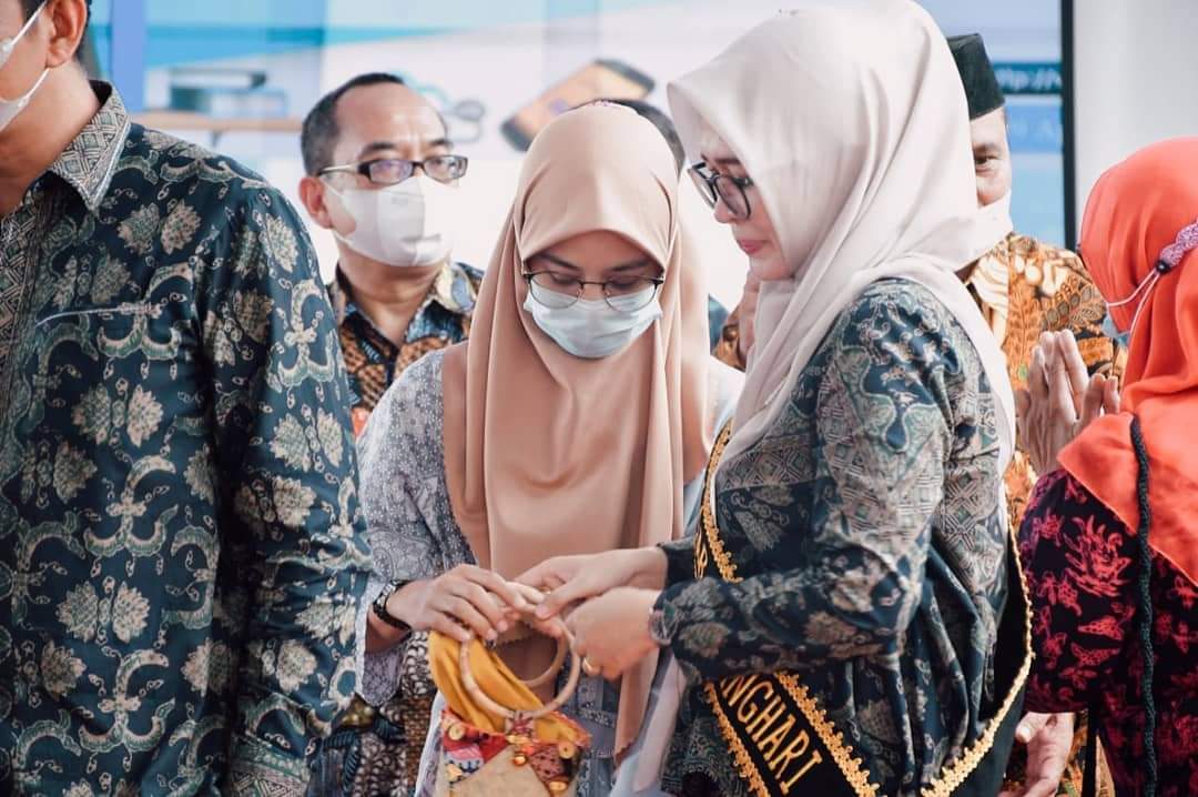 Zulva Fadhil Bunda Baca Batanghari.