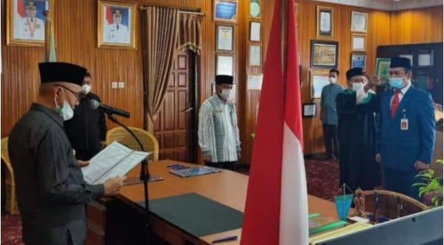 Bupati Adirozal lantik Pj Sekda Kerinci.