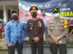WhatsApp Image 2021-08-17 at 18.18.59 Wakapolres Muaro Jambi Kompol Novrizal S.Sos, M.H., saat meninjau pelaksanaan vaksinasi merdeka di SMAN 2 Muaro Jambi.
