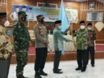 Bupati Kerinci Dr.H Adirozal,M.Si saat melepas secara resmi kafilah Kabupaten Kerinci untuk bertanding di MTQ ke-50.