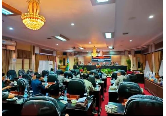 Rapat Paripurna di DPRD Kota Sungai Penuh.