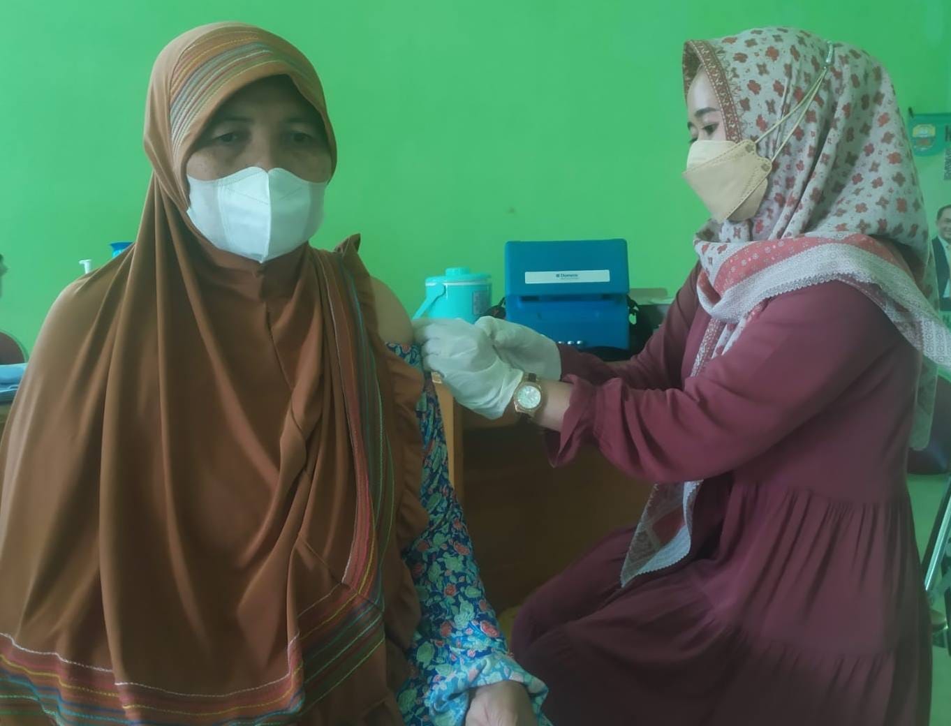 Kegiatan vaksinasi Covid-19 di Desa Gerungung.(Foto:Raden Hasan Efendi/Jambipers.com).