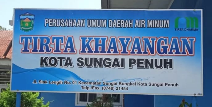kantor PDAM Tirta Khayangan.