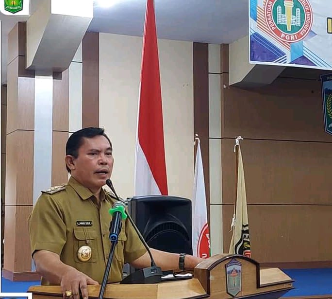 Wali Kota Ahmadi Zubir