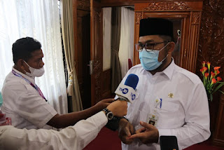 Sekda Sudirman mengikuti pertemuan Laporan Transparansi dan Akuntabilitas Bank Indonesia Tahun 2021.