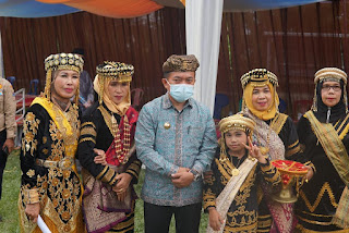 Acara Kenduri SKO di Desa Penawar, Kecamatan Sitinjau Laut.