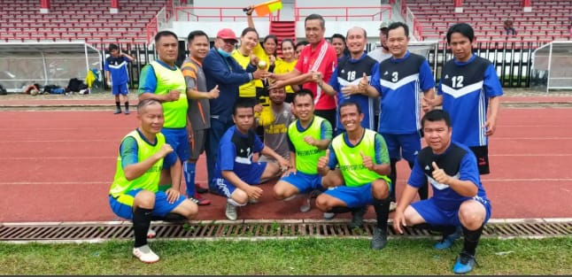 Pertandingan Sepakbola Trofeo Jambi 2022 di Stadion KONI Tri Lomba Juang.