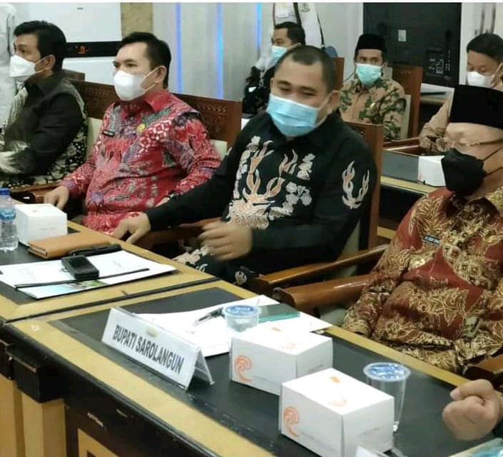 Wali Kota Sungai Penuh, Ahmadi Zubir saat menghadiri Rapat Koordinasi Pemberantasan Korupsi Terintegrasi Pemda se-Provinsi Jambi.