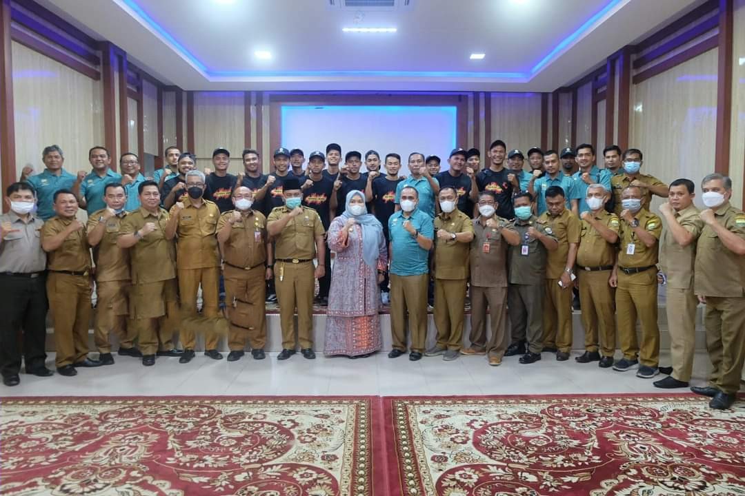 Acara pelepasan tim sepak bola Muaro Jambi ke turnamen Gubernur Cup.