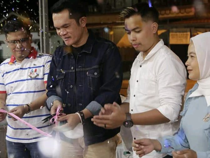 Alvia Santoni saat menghadiri grand opening "Kayo Group" Kayo Beauty Lounge, New Kayo Beauty Store.