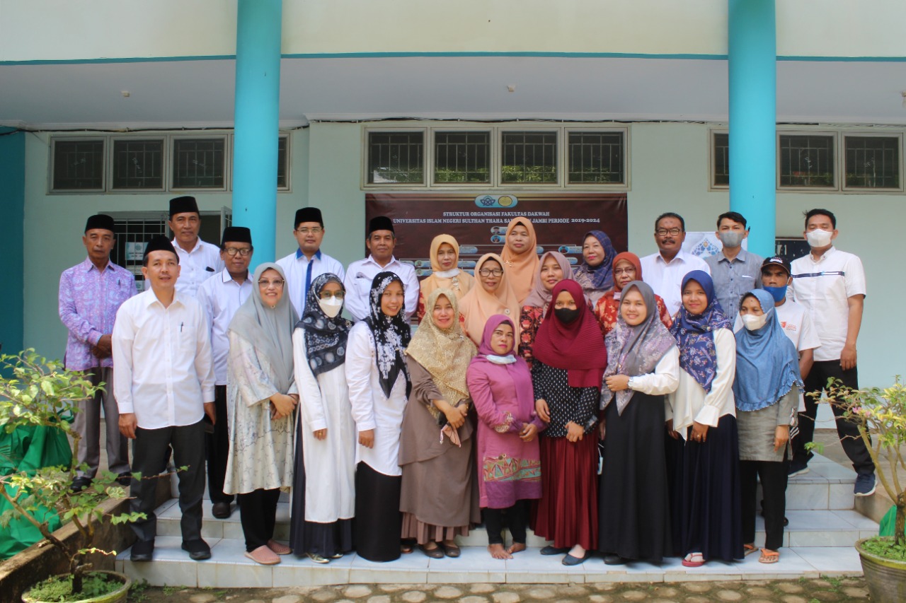Kegiatan Dakwah Berbagi Civitas Akademika Fakultas Dakwah UIN Sulthan Thaha Saifuddin Jambi bekerja sama dengan Dharma Wanita Persatuan (DWP) Fakultas Dakwah.