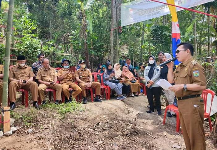 Wali Kota Sungai Penuh, Ahmadi Zubir