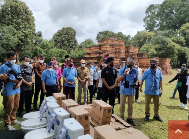 Wakil Bupati Muaro Jambi, H.Bambang Bayu Suseno sambut Kunker Menteri Sandiago Uno di Candi Muaro Jambi.