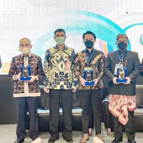 Bupati Kerinci, Dr. H. Adirozal