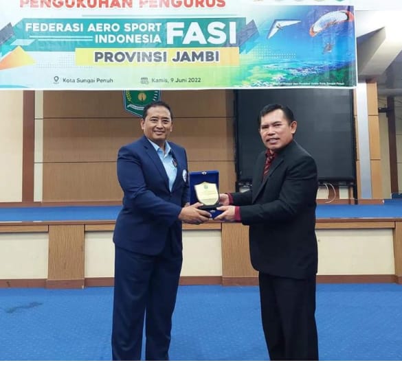 Wali Kota Sungai Penuh Ahmadi Zubir diamanahkan menjabat sebagai Ketua Umum FASI Provinsi Jambi.