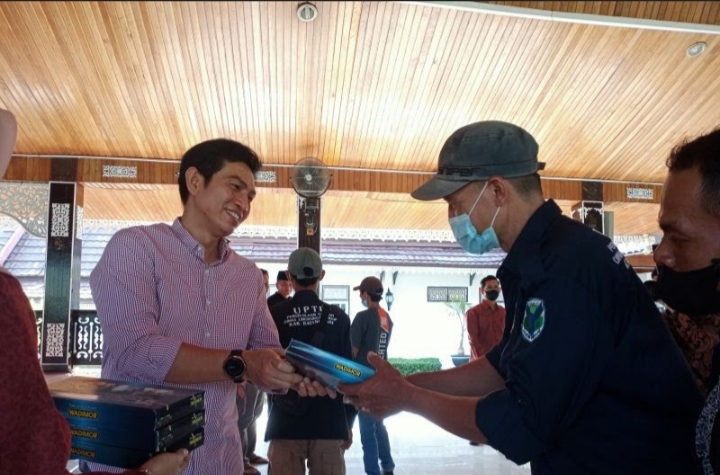 Bupati Batanghari M.Fadhil Arief.