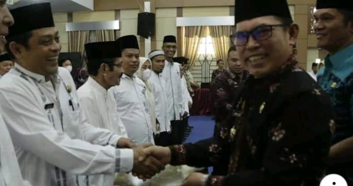 Wali Kota Sungai Penuh, Ahmadi Zubir