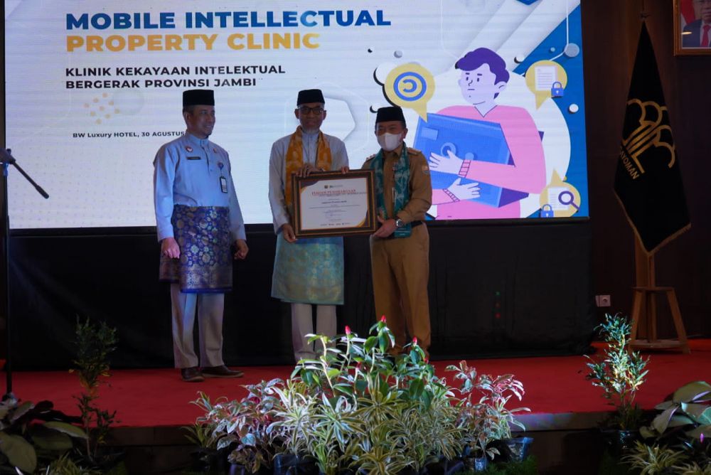 Gubernur Jambi, Al Haris