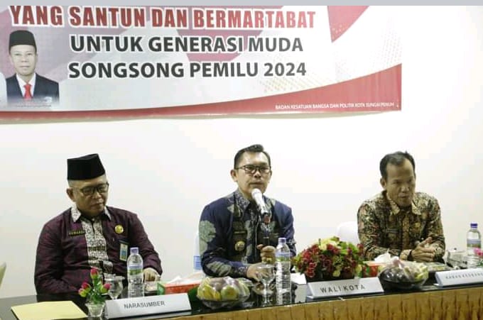 Wali kota Sungai Penuh Ahmadi Zubir