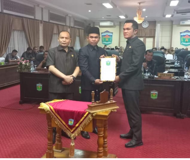 Penandatanganan nota kesepakatan perubahan KUA-PPAS APBD Tahun Anggaran 2022.