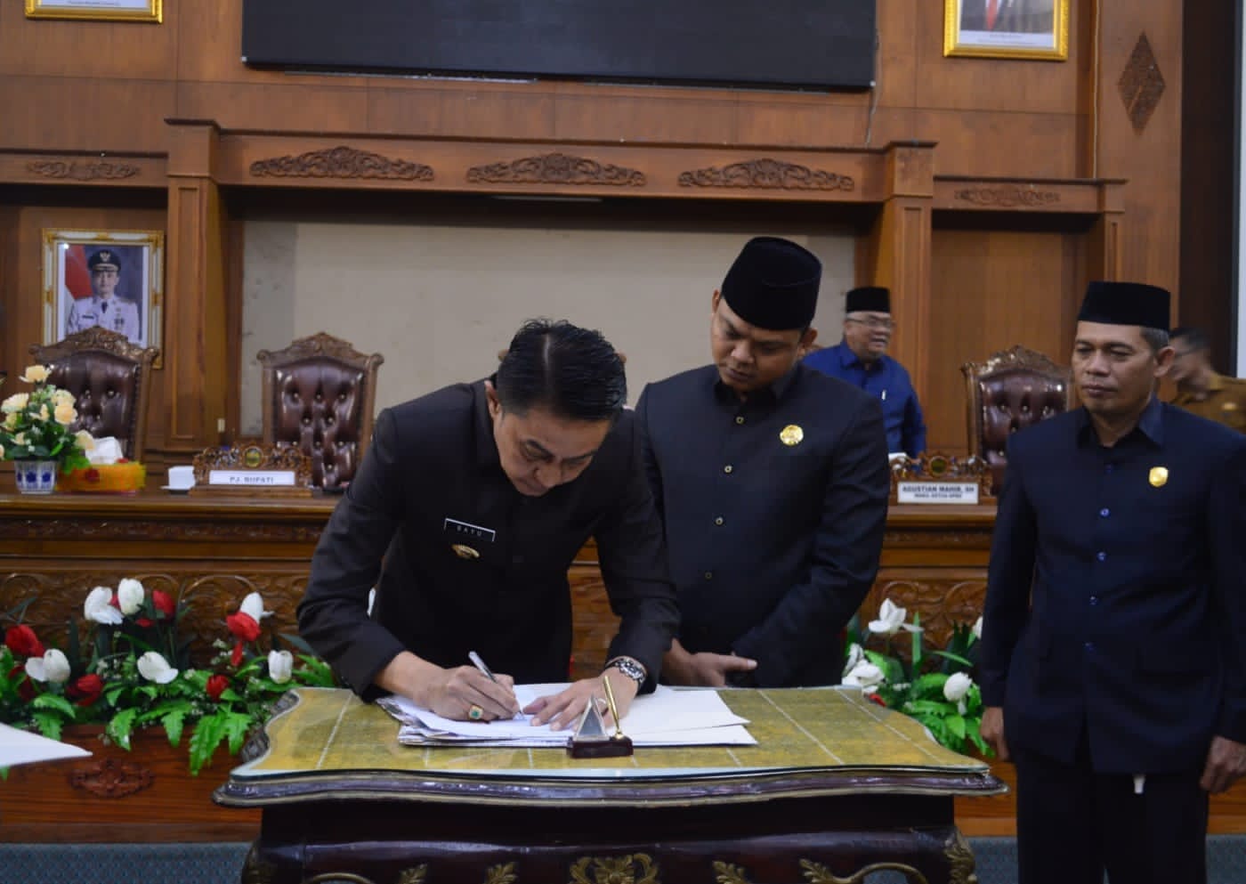 Rapat Paripurna Penandatanganan Nota Kesepakatan KUA PPAS Perubahan APBD Tahun Anggaran 2022