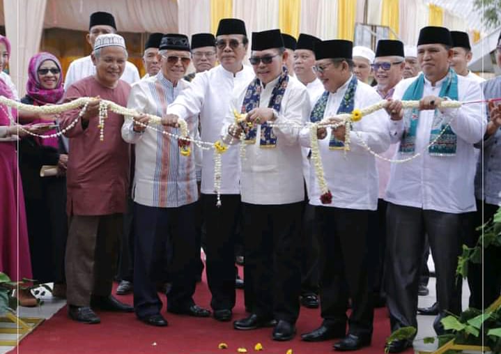 Wali Kota Sungai Penuh Ahmadi Zubir