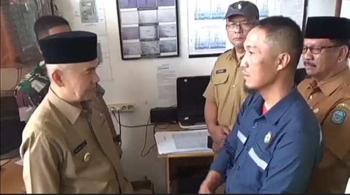 Bupati Kerinci Adirozal