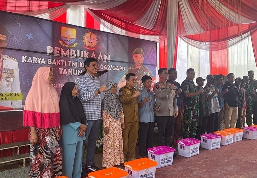 Bupati Batanghari M.Fadhil Arief