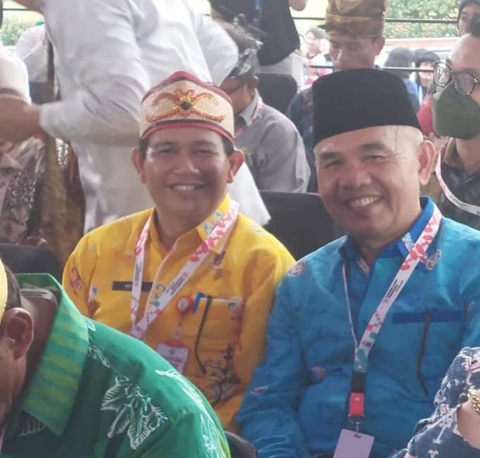 Bupati Kerinci Dr. H. Adirozal, M.Si bersama Kadis Pariwisata Kerinci, Juanda Sasmita