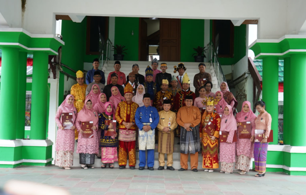 Peringatan Hari Amal Bhakti (HAB) Kementerian Agama RI yang berlangsung di Halaman depan Kantor Wilayah Kementerian Agama Provinsi Jambi