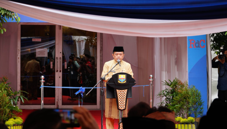 Gubernur Jambi Al Haris