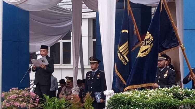 Gubernur Jambi Al Haris