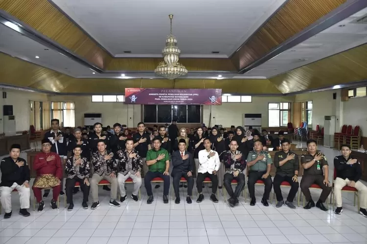 Pelantikan Anggota Panitia Pemilihan Kecamatan (PPK) se-Kabupaten Batanghari