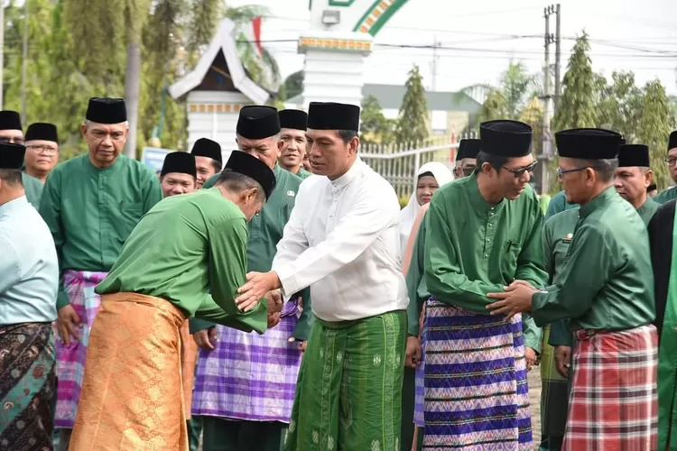 Bupati Batanghari M Fadhil Arief