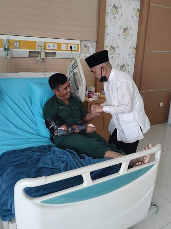 Bupati Kerinci, Dr. H. Adirozal, M.Si  