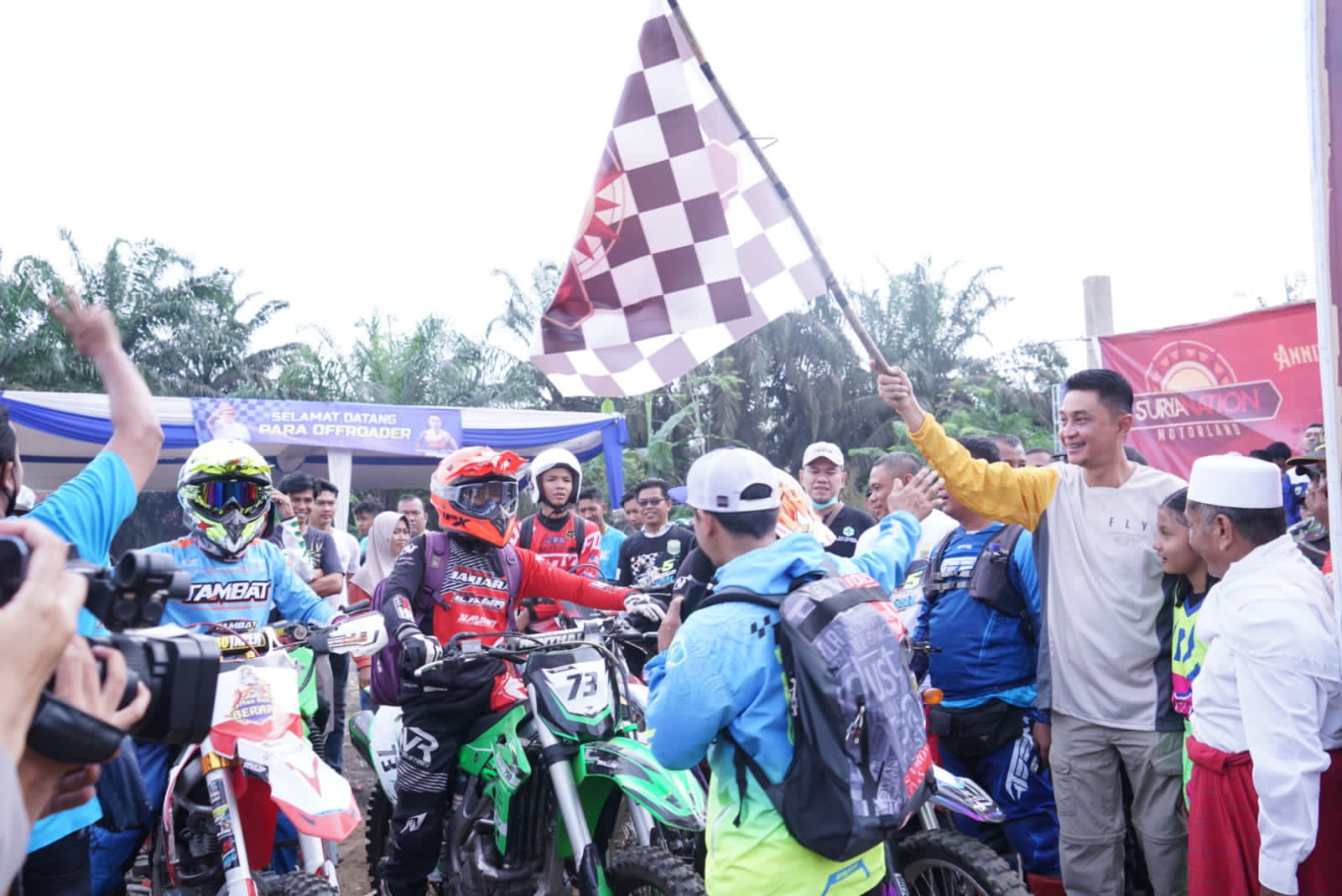 Pj Bupati Muaro Jambi Lepas Peserta Trail Adventure di Desa Baru Mestong