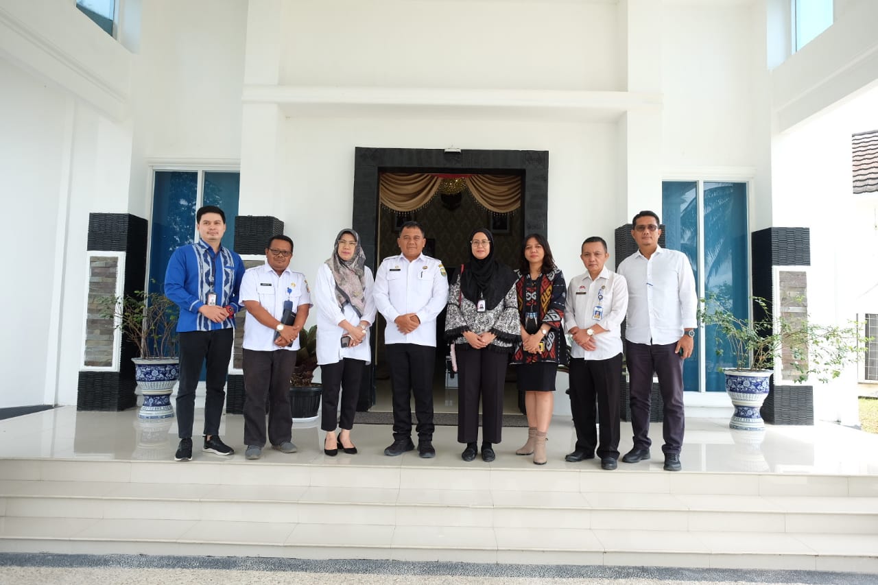 Plh Bupati Muaro Jambi Budhi Hartono