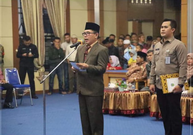 Wali Kota Sungai Penuh, Ahmadi Zubir